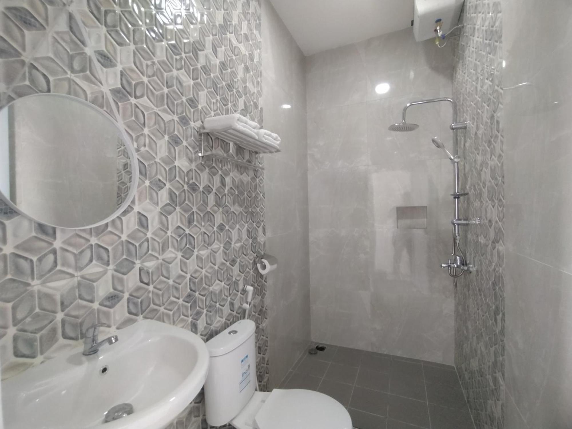 Urbanview Hotel Nimara Ngawi By Reddoorz Zewnętrze zdjęcie