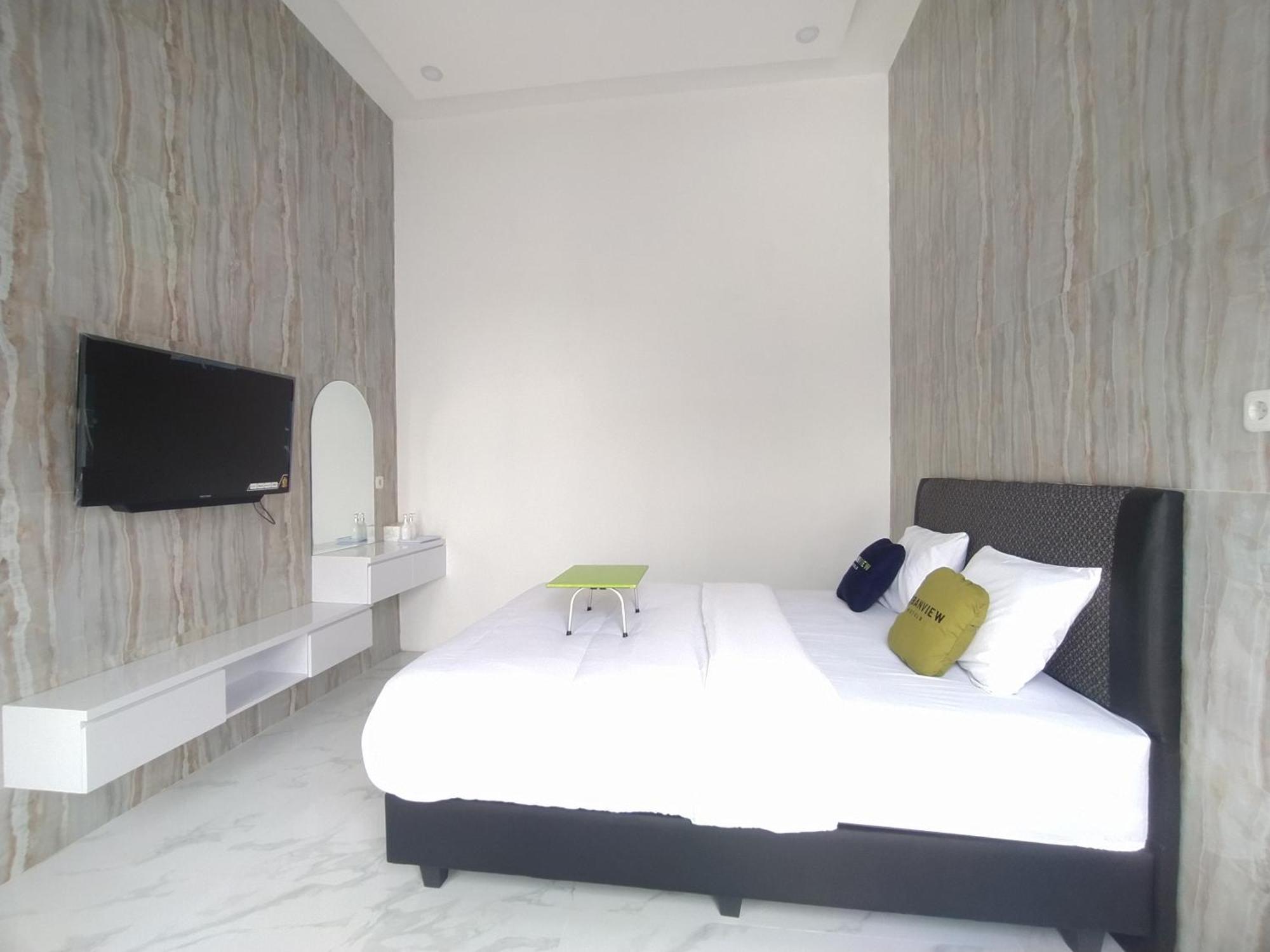 Urbanview Hotel Nimara Ngawi By Reddoorz Zewnętrze zdjęcie